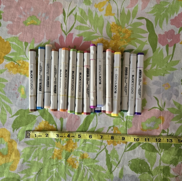 Art Supplies Lot - Picture 9 of 9